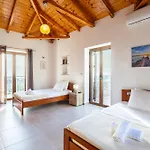 Mani Stone Majlinda - Tranquil Getaway Gem Casa vacanze