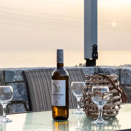 Mani Stone Majlinda Vakantiehuis *