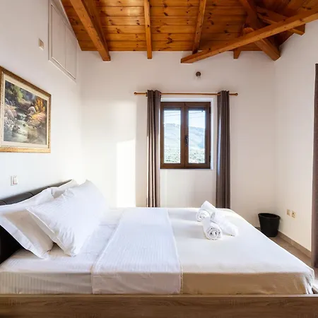 Mani Stone Majlinda - Tranquil Getaway Gem Nyaraló Rínglia