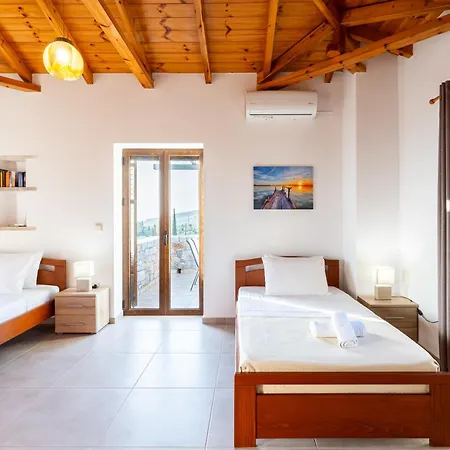 Mani Stone Majlinda - Tranquil Getaway Gem Rínglia