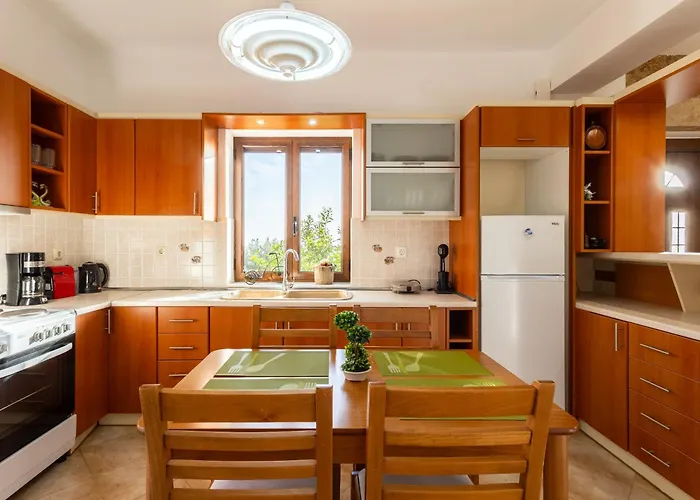 Mani Stone Majlinda Vakantiehuis *